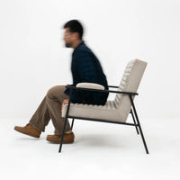 ZEPLIN LOUNGE CHAIR