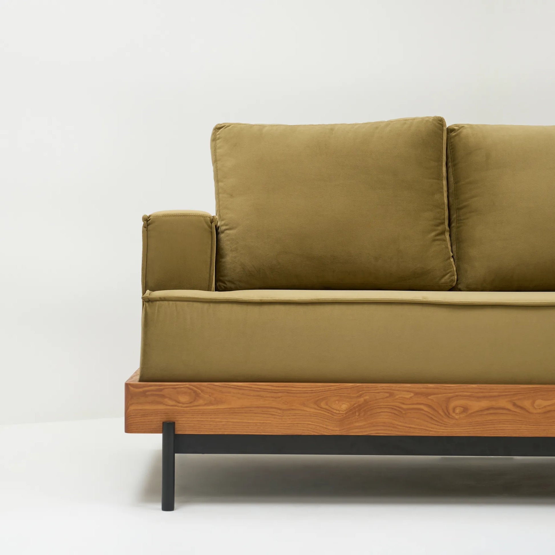 RAYA | 3 SEATER SOFA