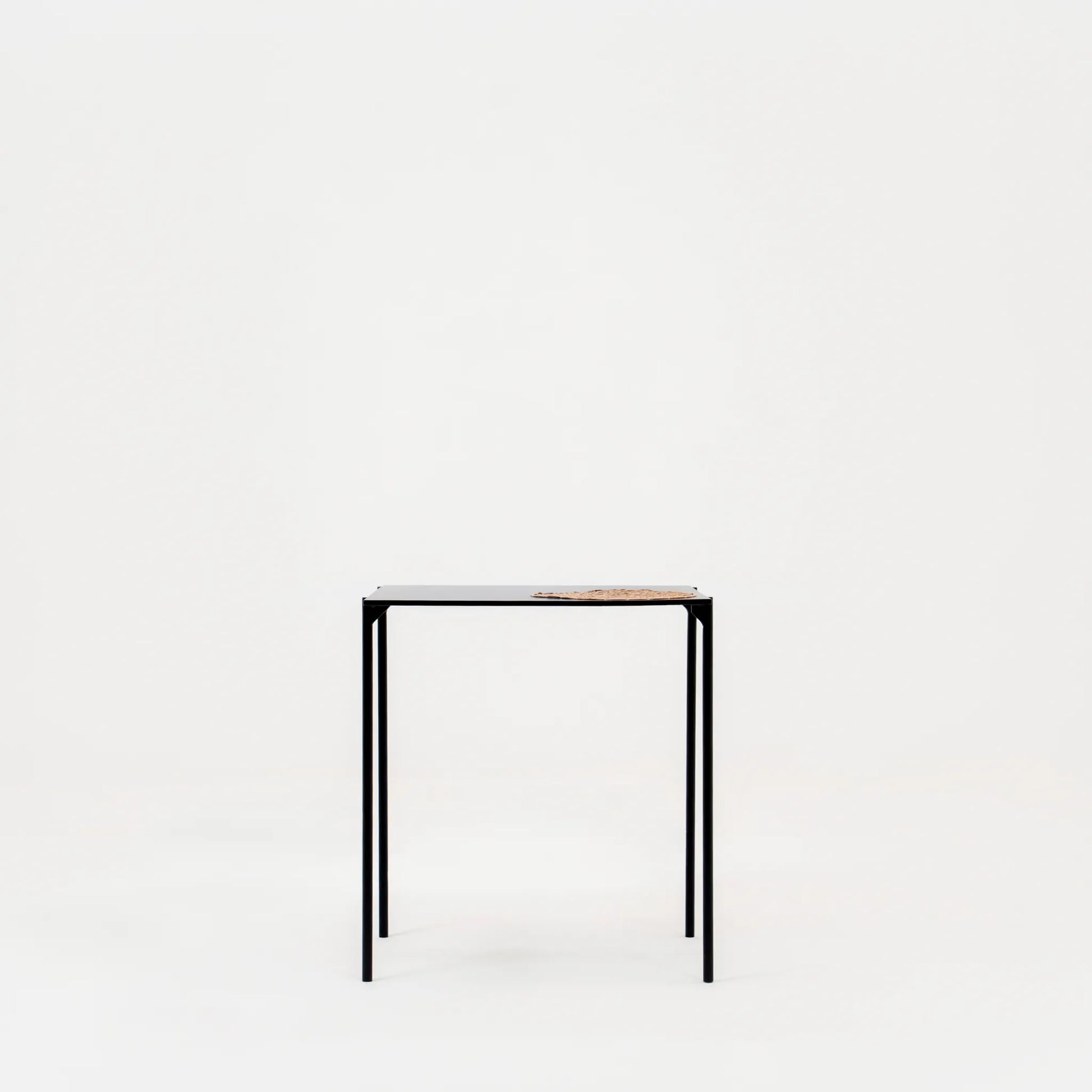 MOBO SQUARE SIDE TABLE