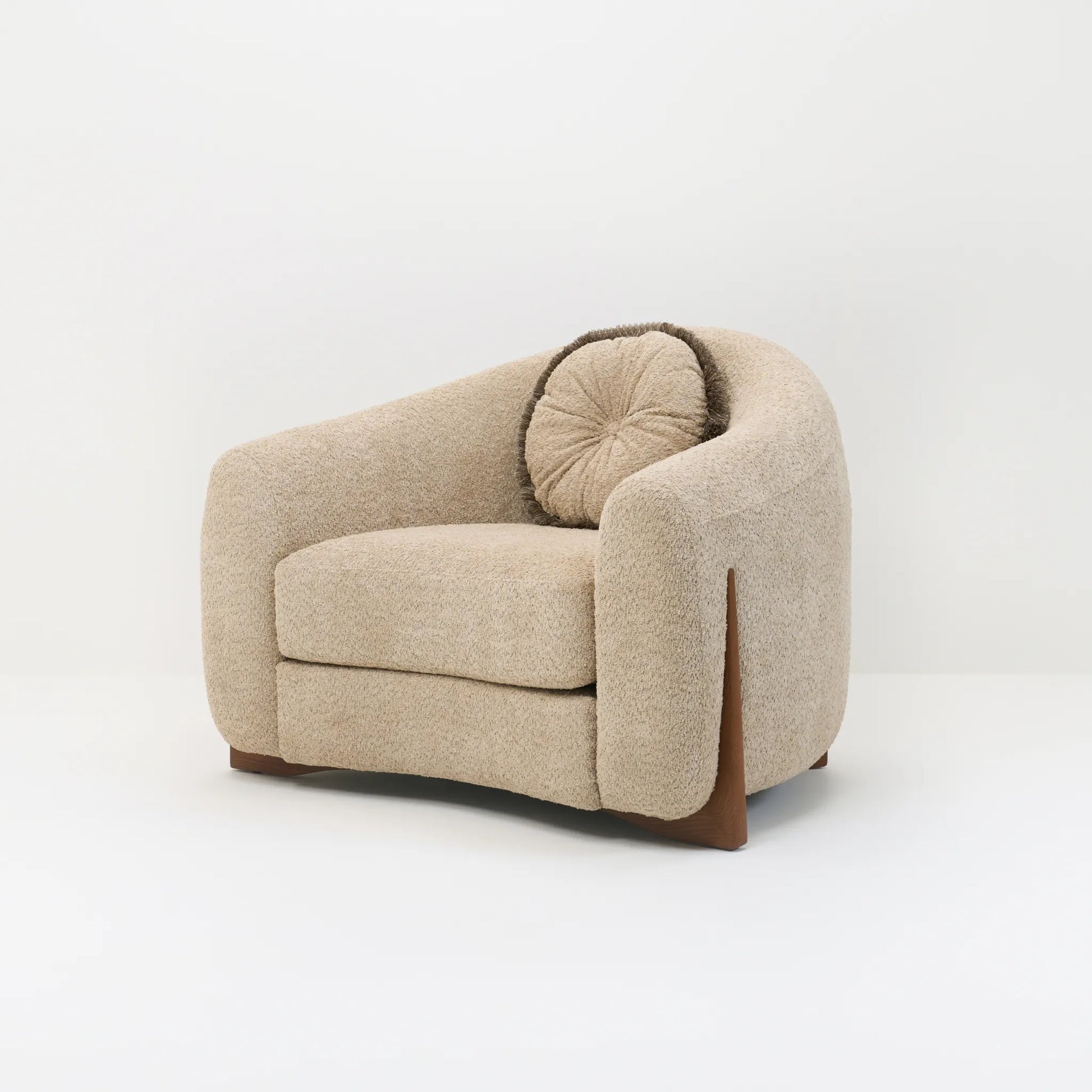 LYNX LOUNGE CHAIR