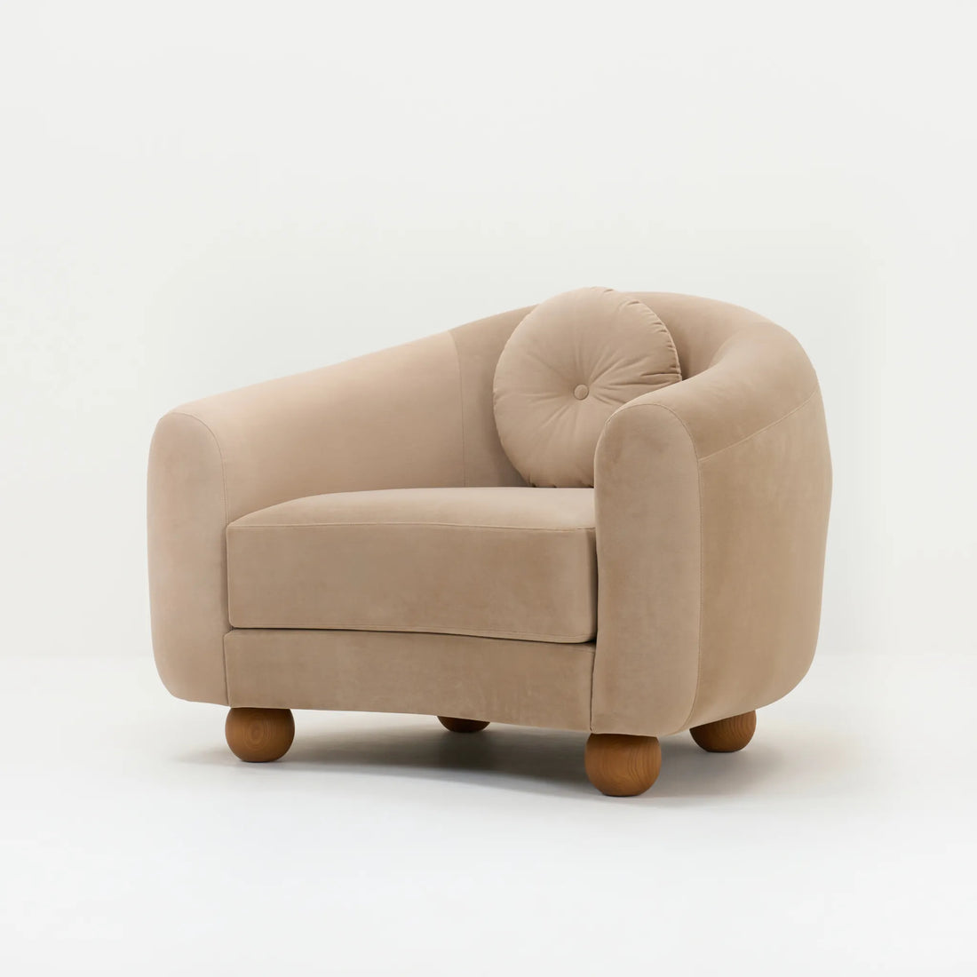 PEBBLE LOUNGE CHAIR