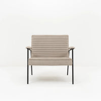 ZEPLIN LOUNGE CHAIR