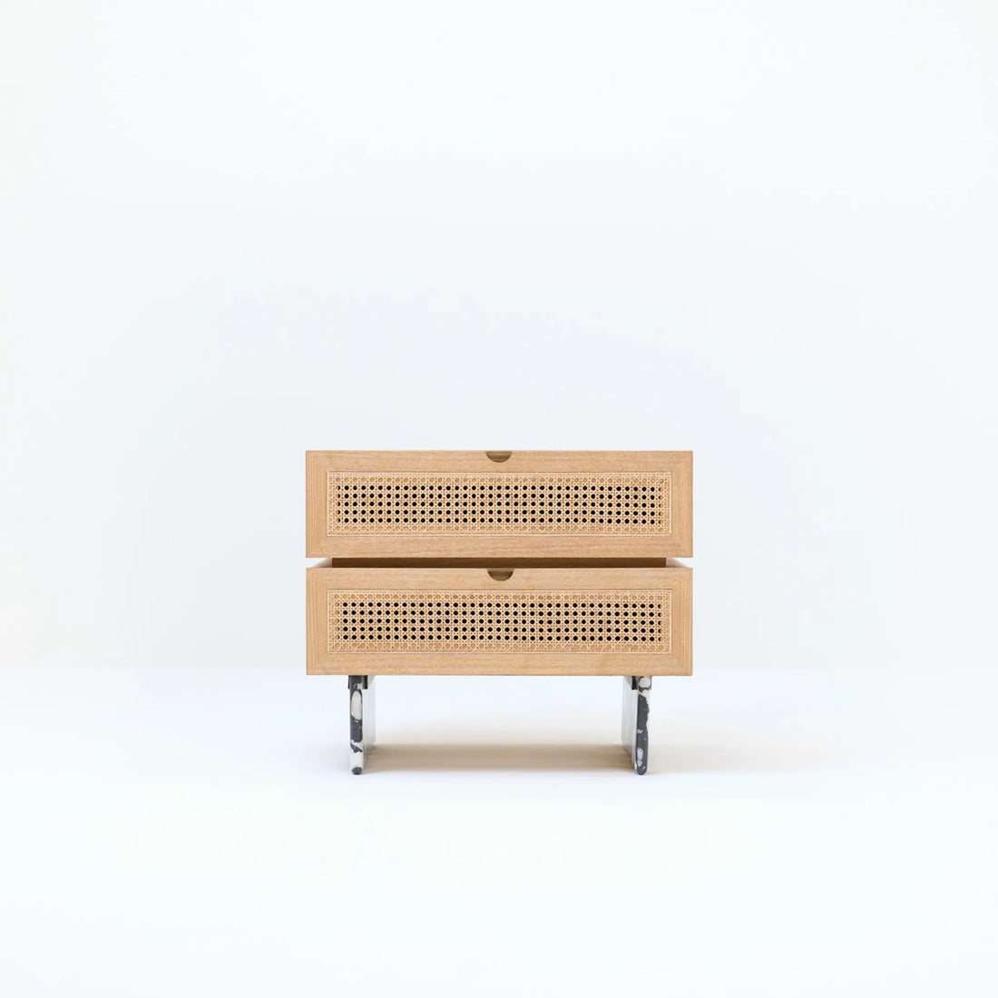 MARLAGO SIDE TABLE