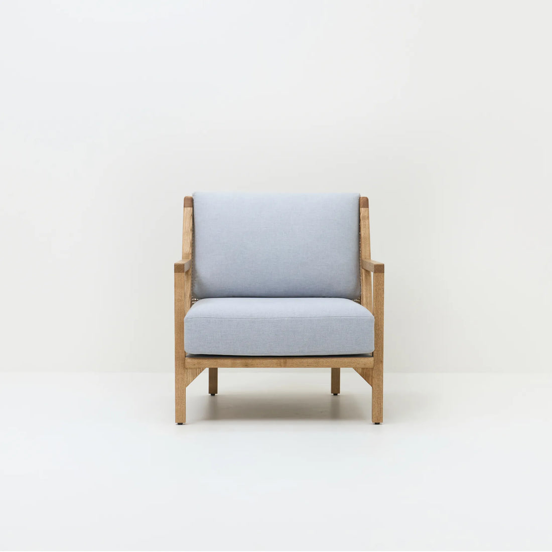 LIMA LOUNGE CHAIR