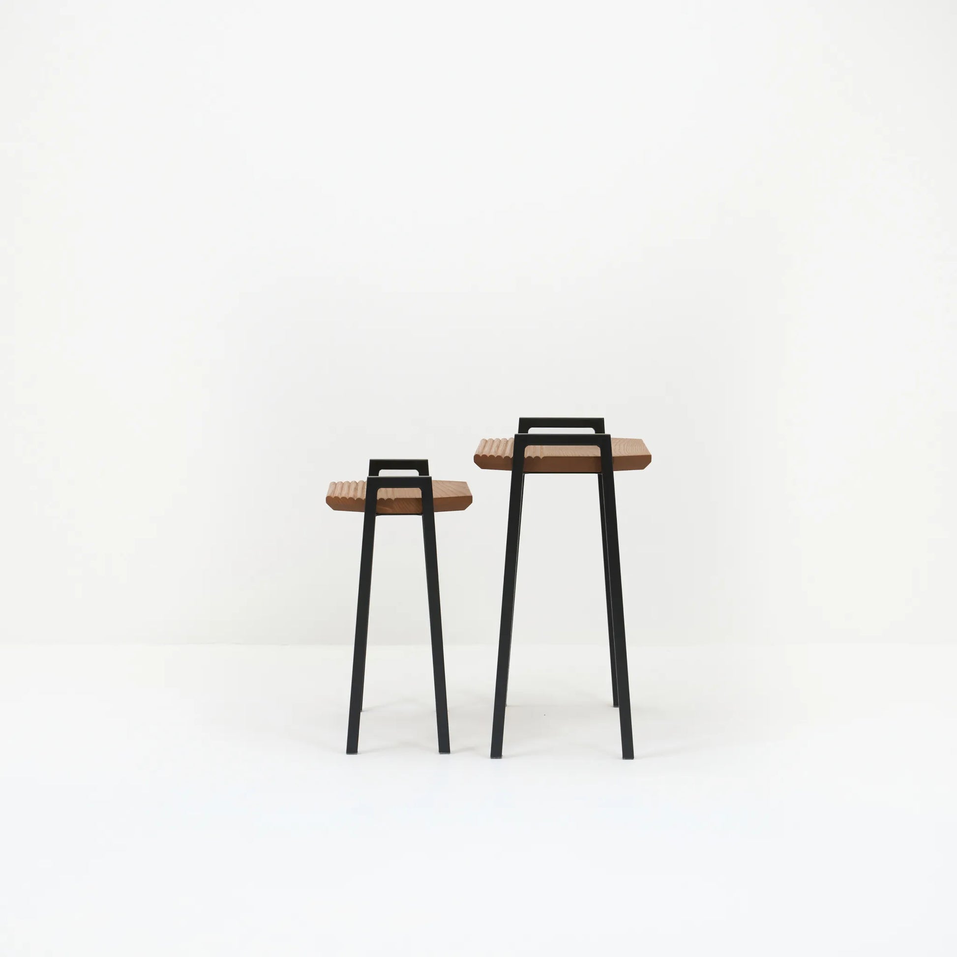 PETRA NESTING TABLE