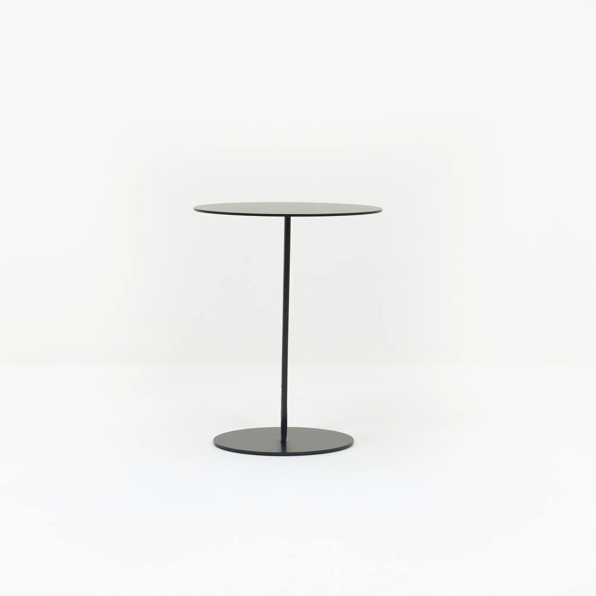 PONDI SIDE TABLE
