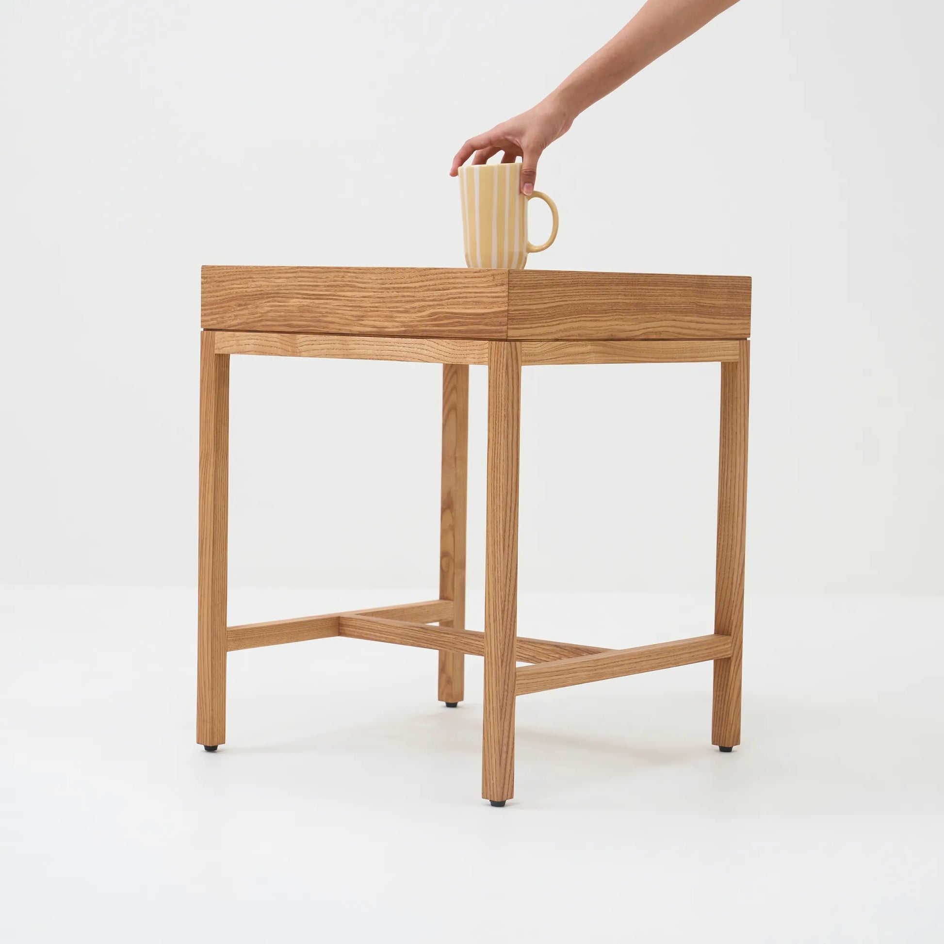 TRÉ -  SIDE TABLE