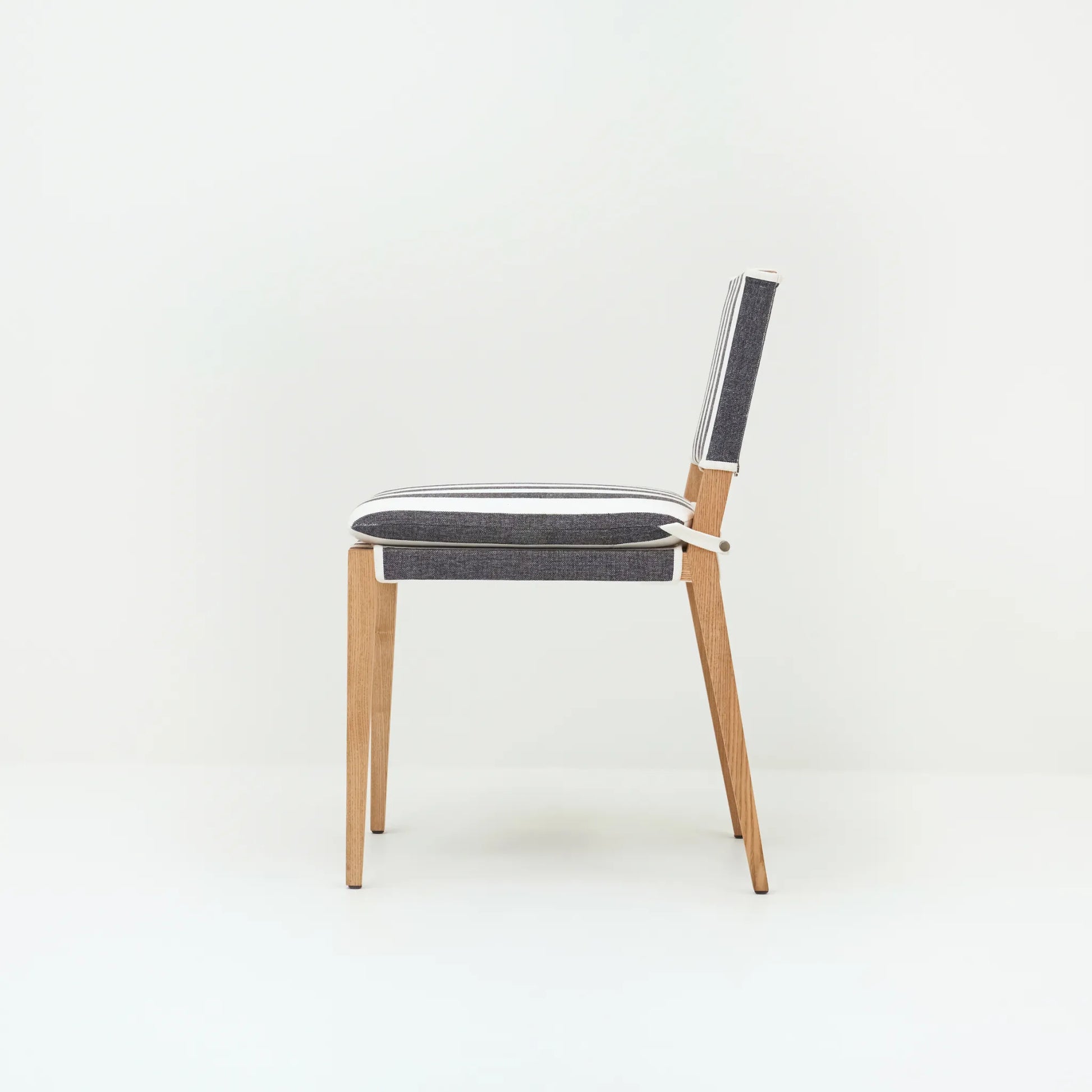 YANA CHAIR
