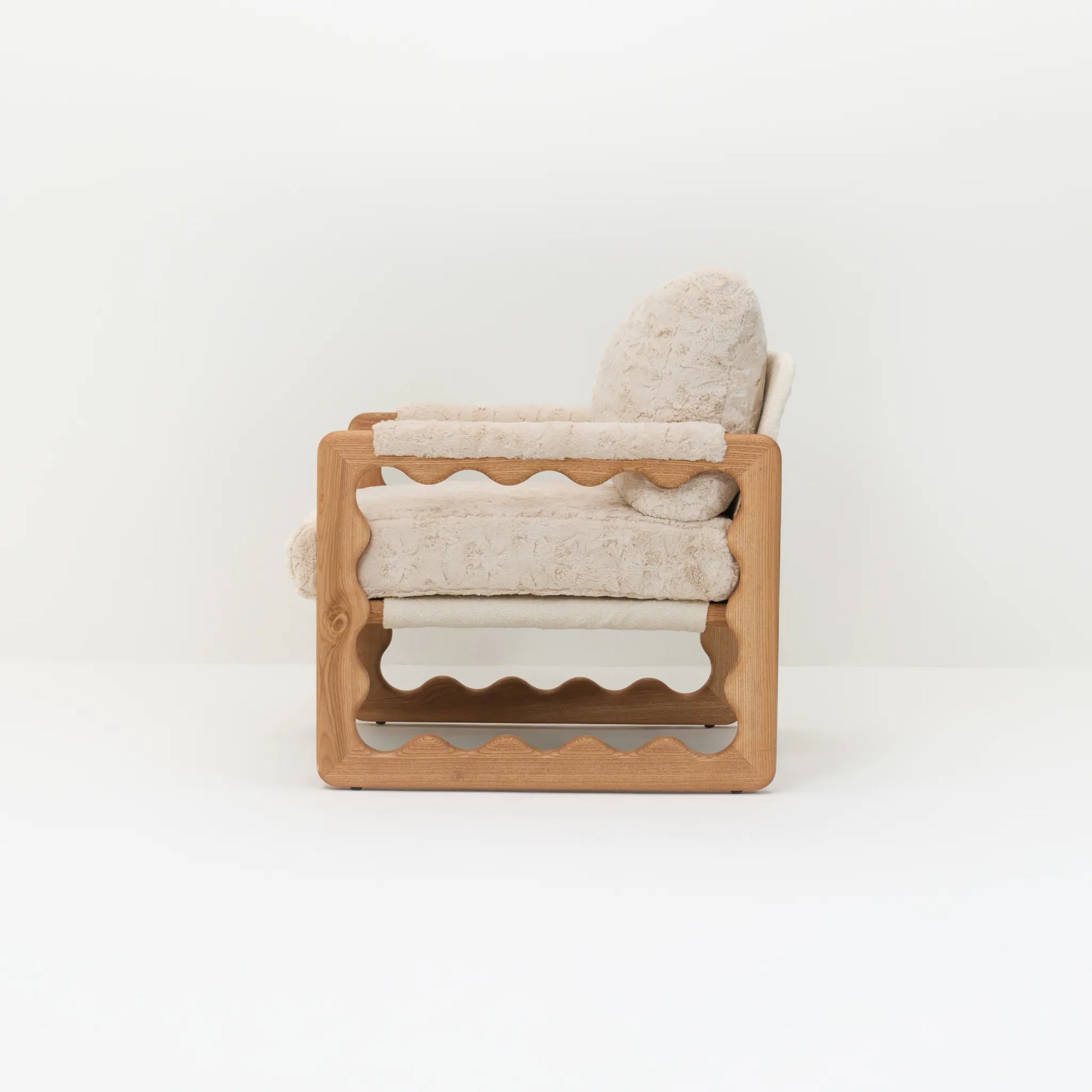 BISCOFF LOUNGE CHAIR