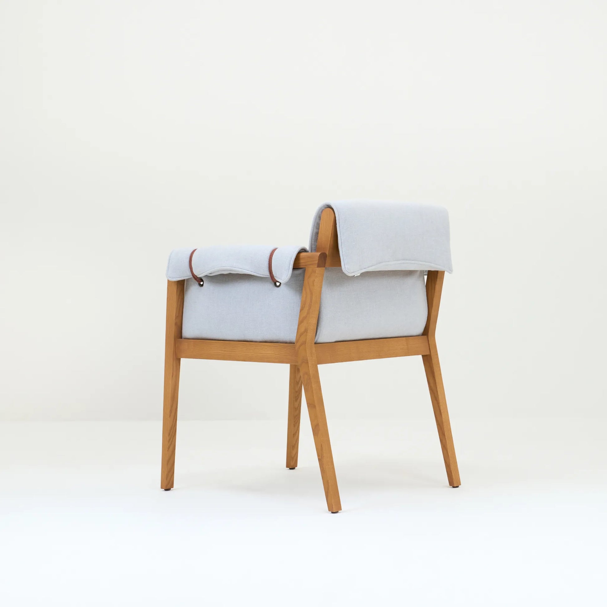 LASSO CHAIR