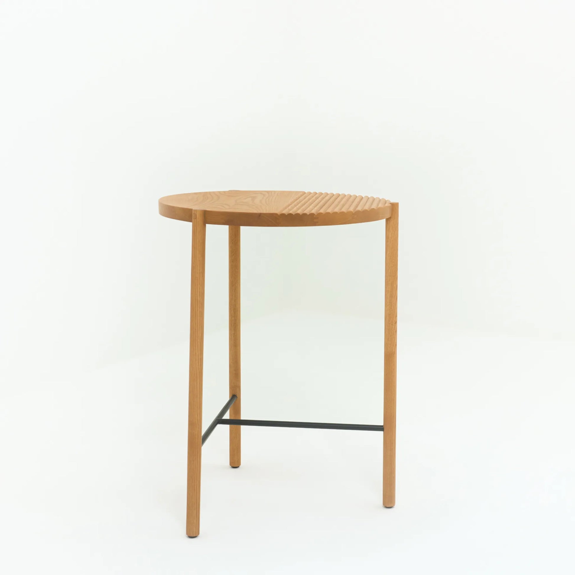 QUADRON SIDE TABLE