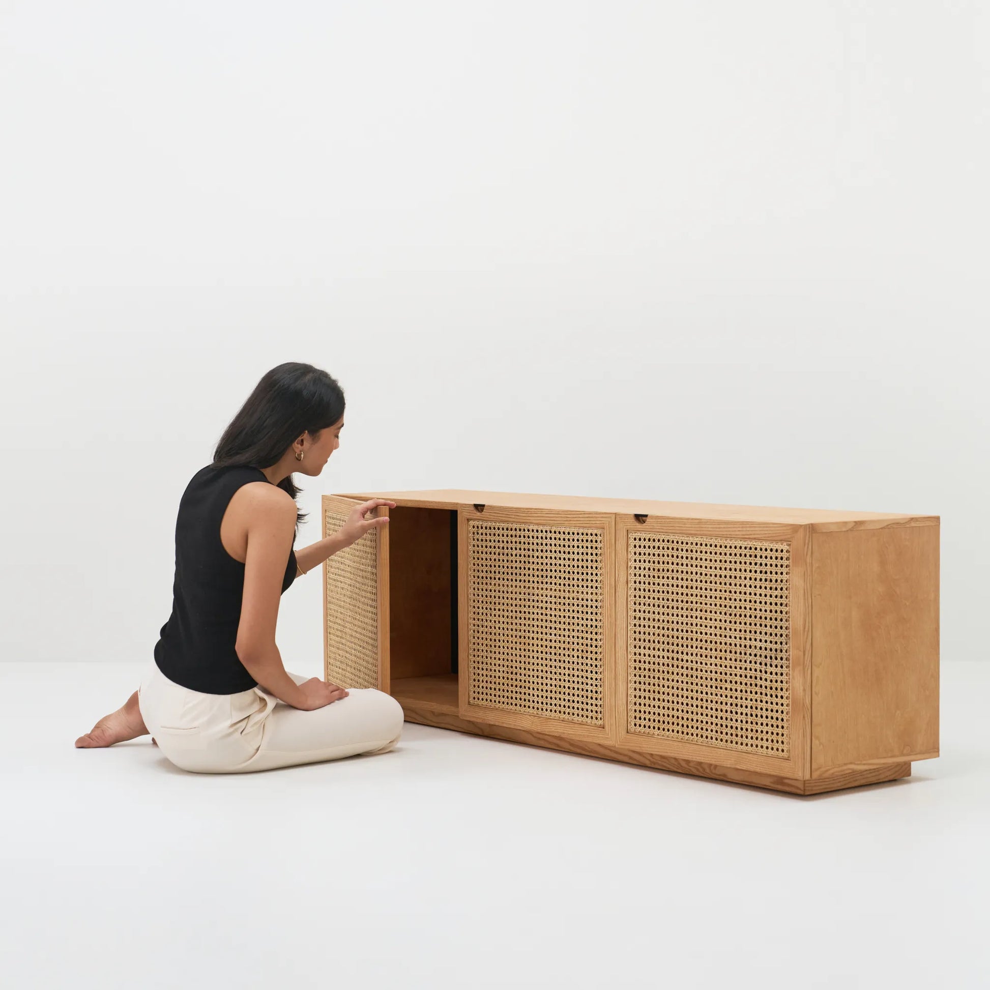CECIL CONSOLE