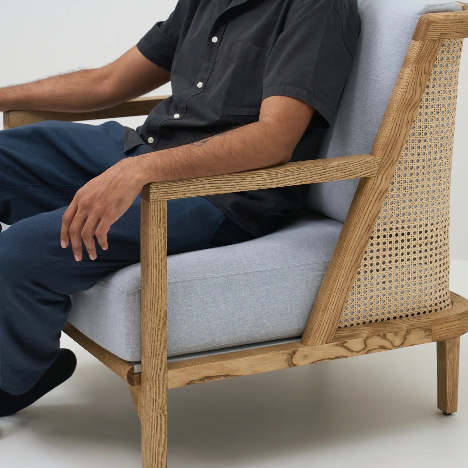 LIMA LOUNGE CHAIR