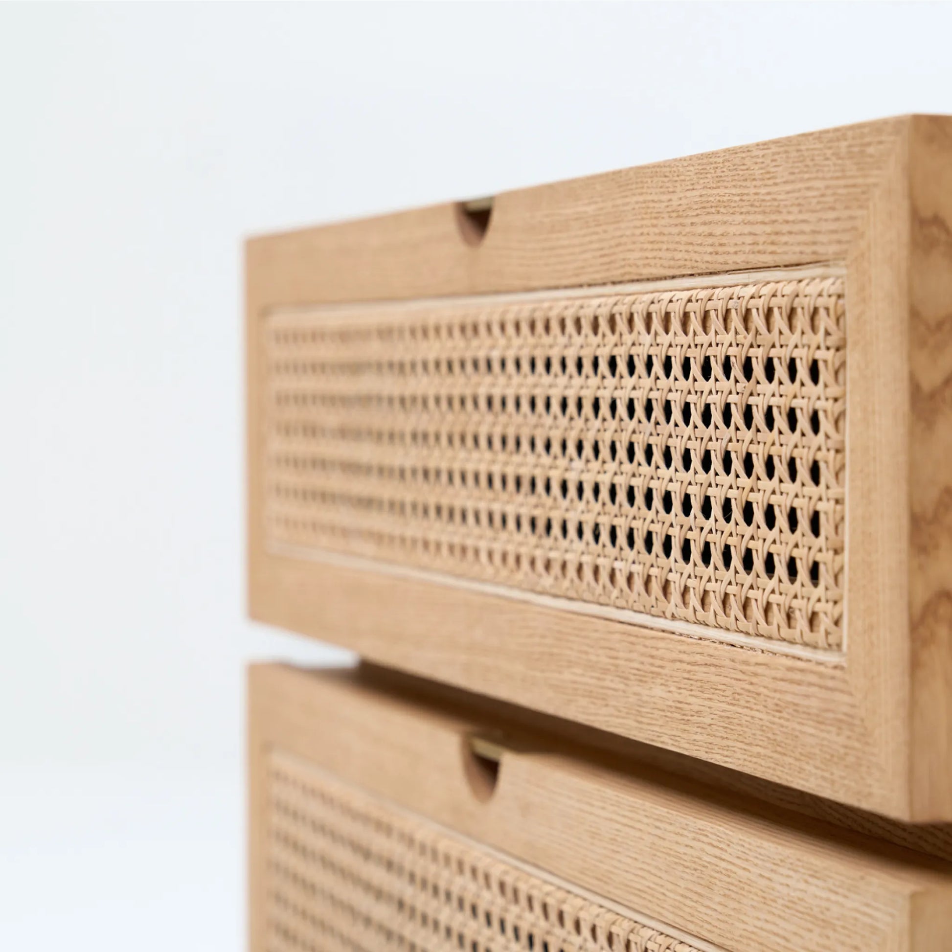 MARLAGO SIDE TABLE