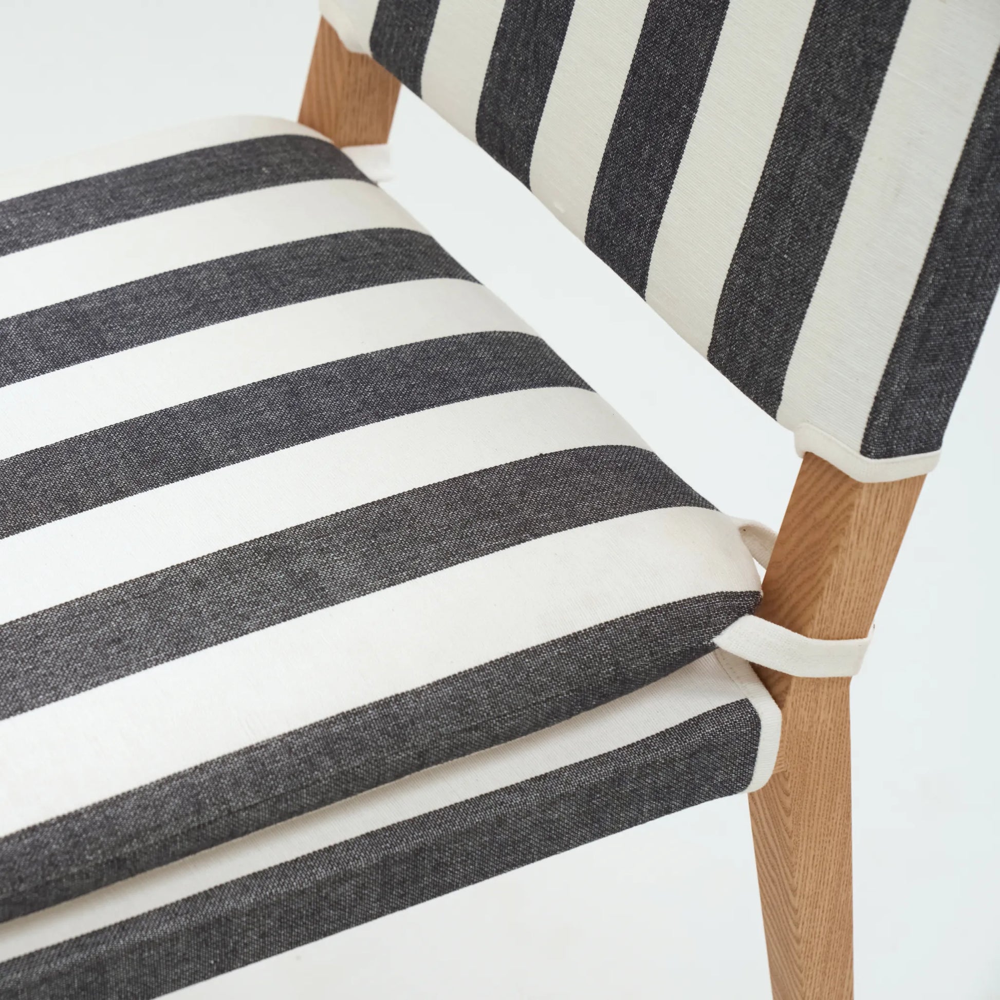 YANA CHAIR