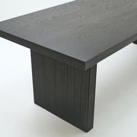 RYGA DINING TABLE