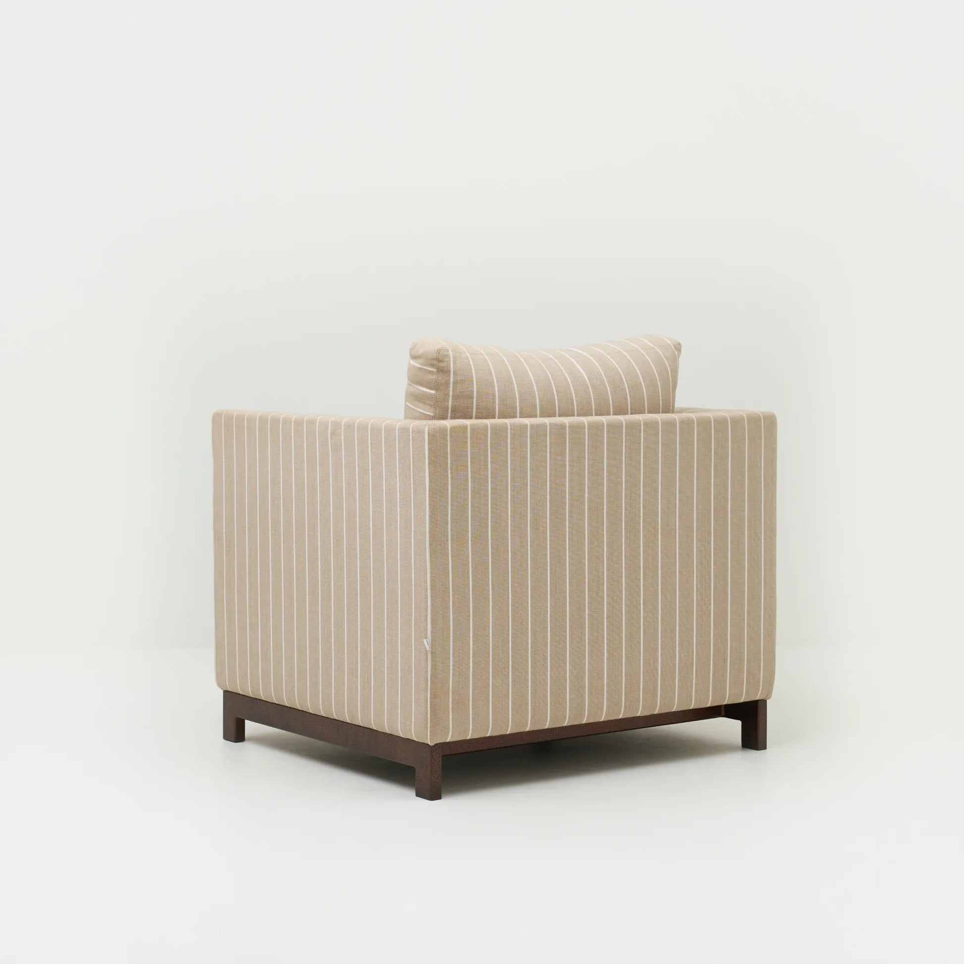 PABLO LOUNGE CHAIR