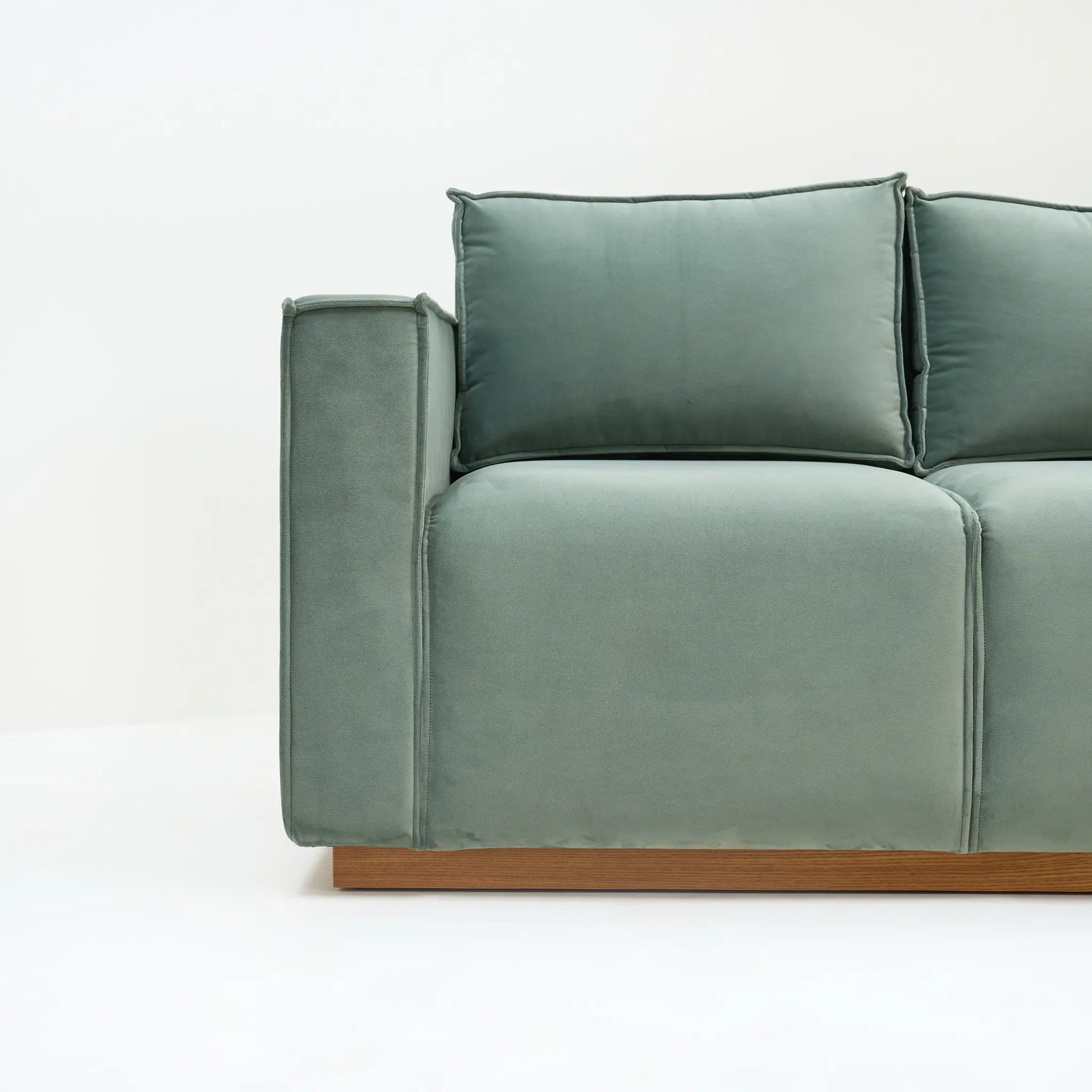 MAXIMO | 3 SEATER SOFA