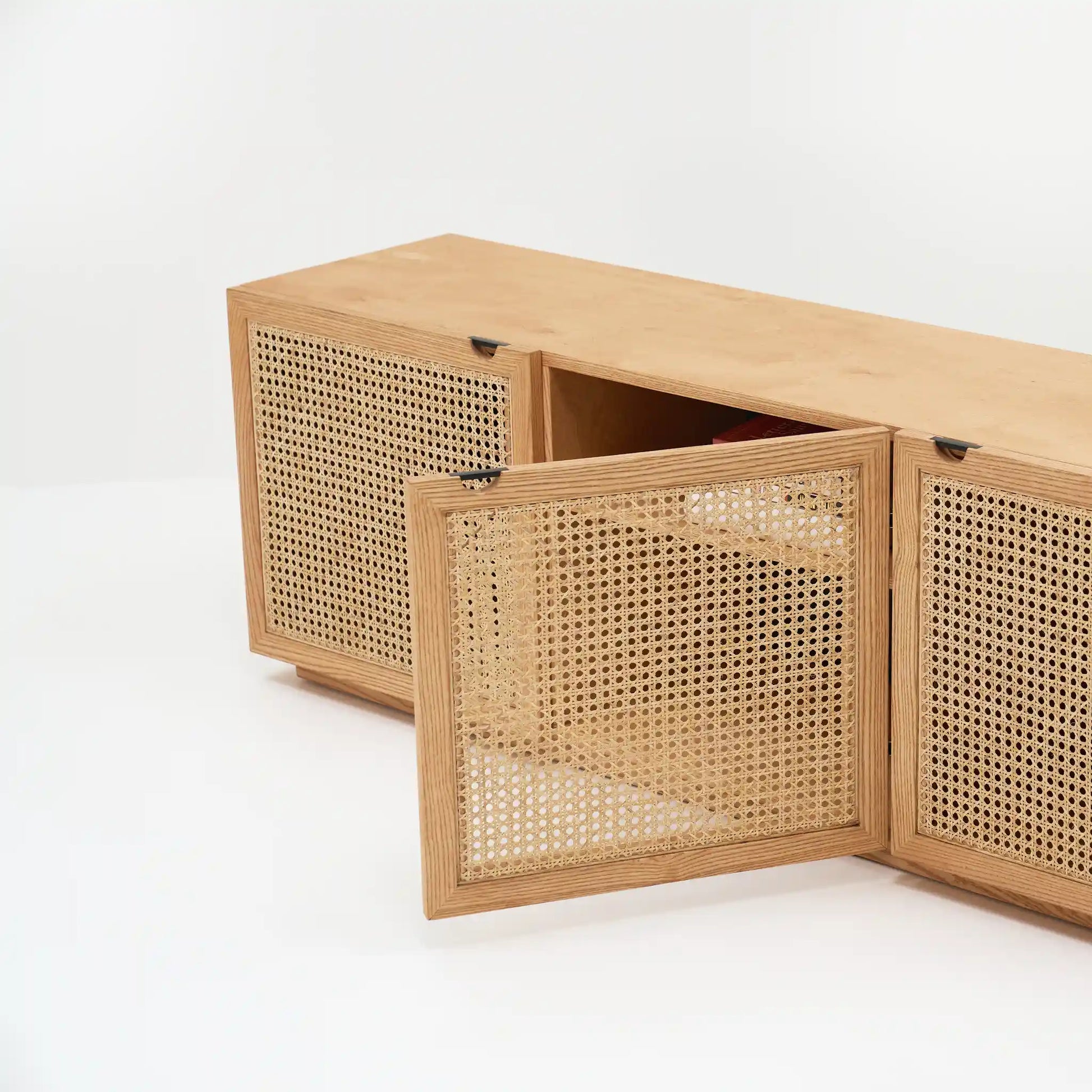 CECIL CONSOLE