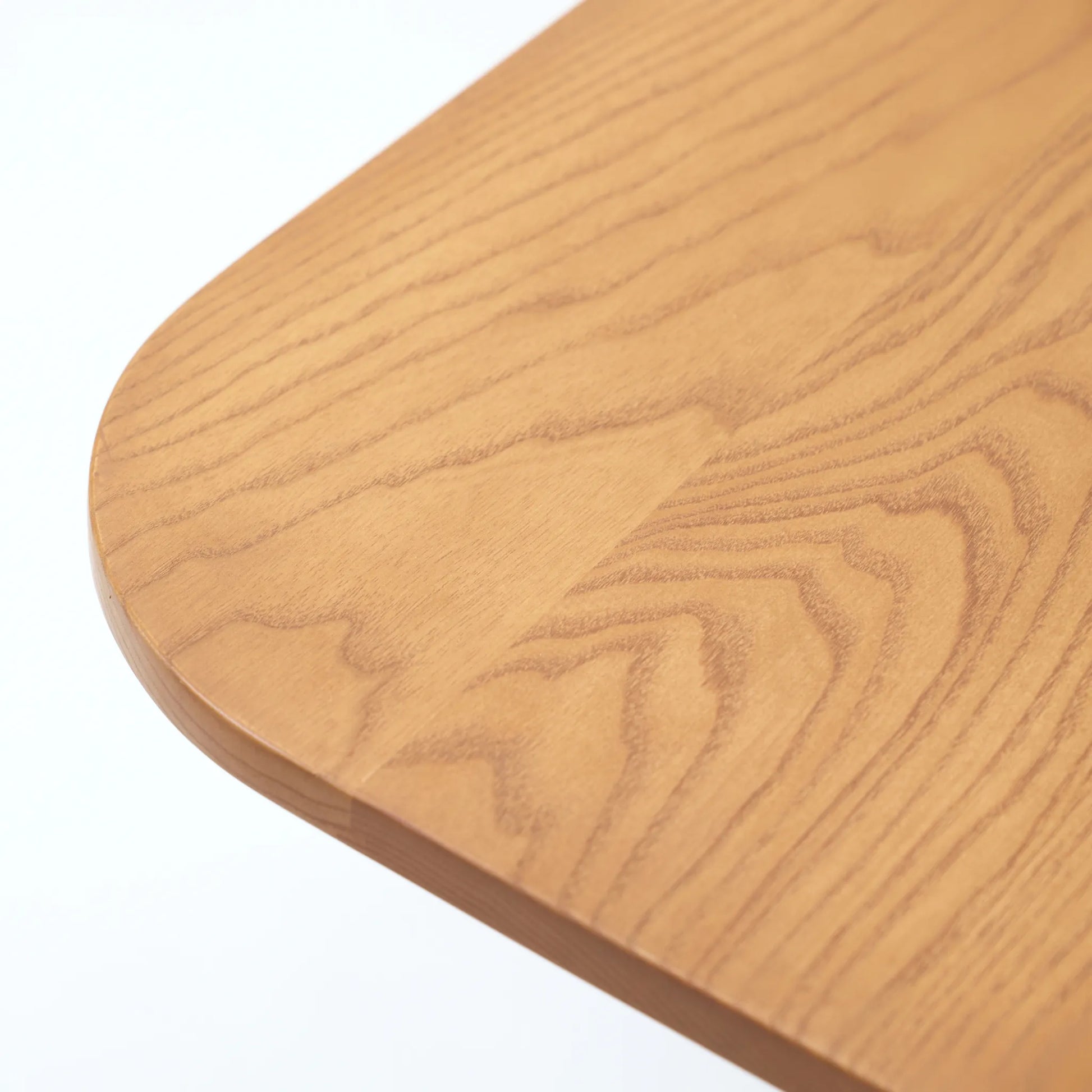 STARK DINING TABLE