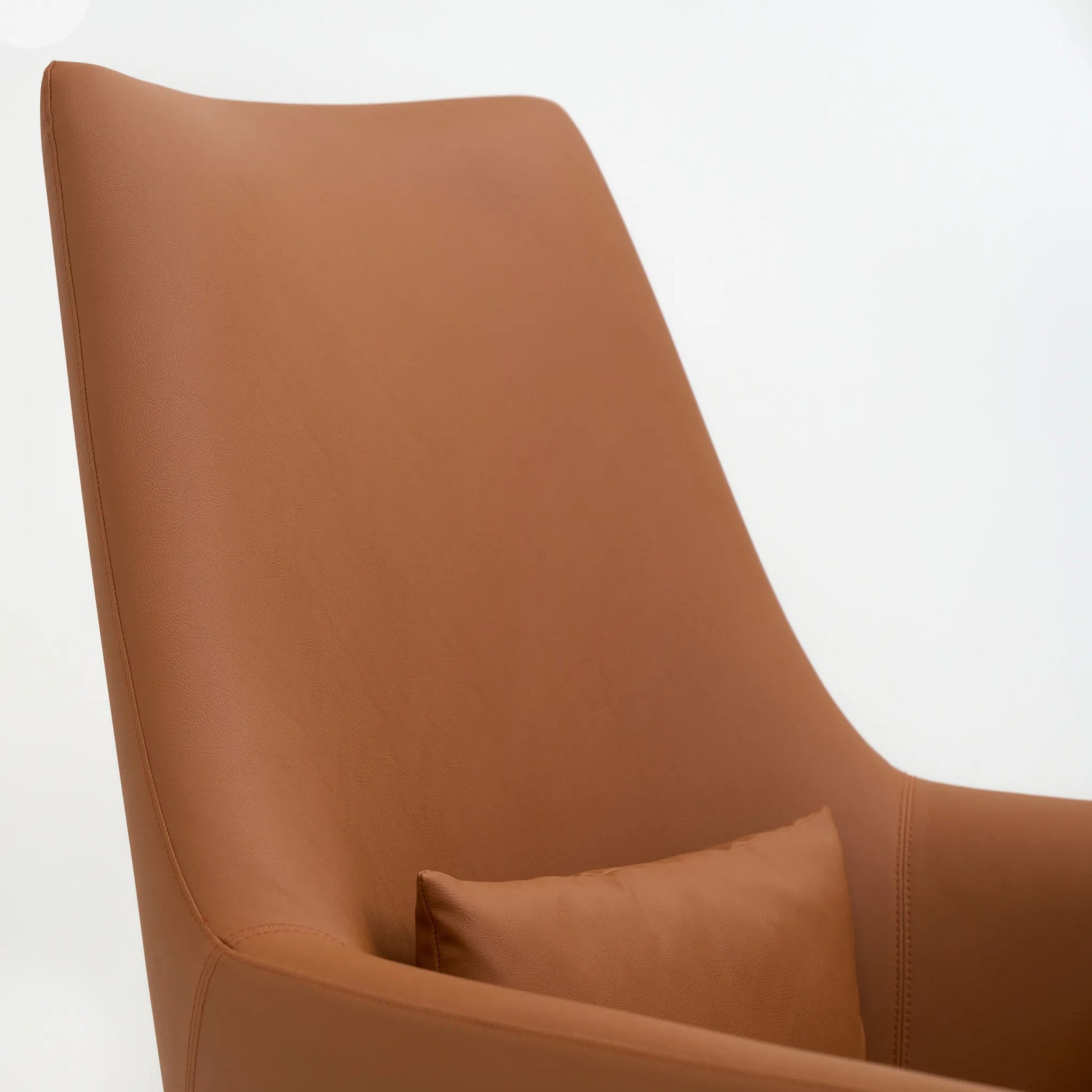BIDA LOUNGE CHAIR