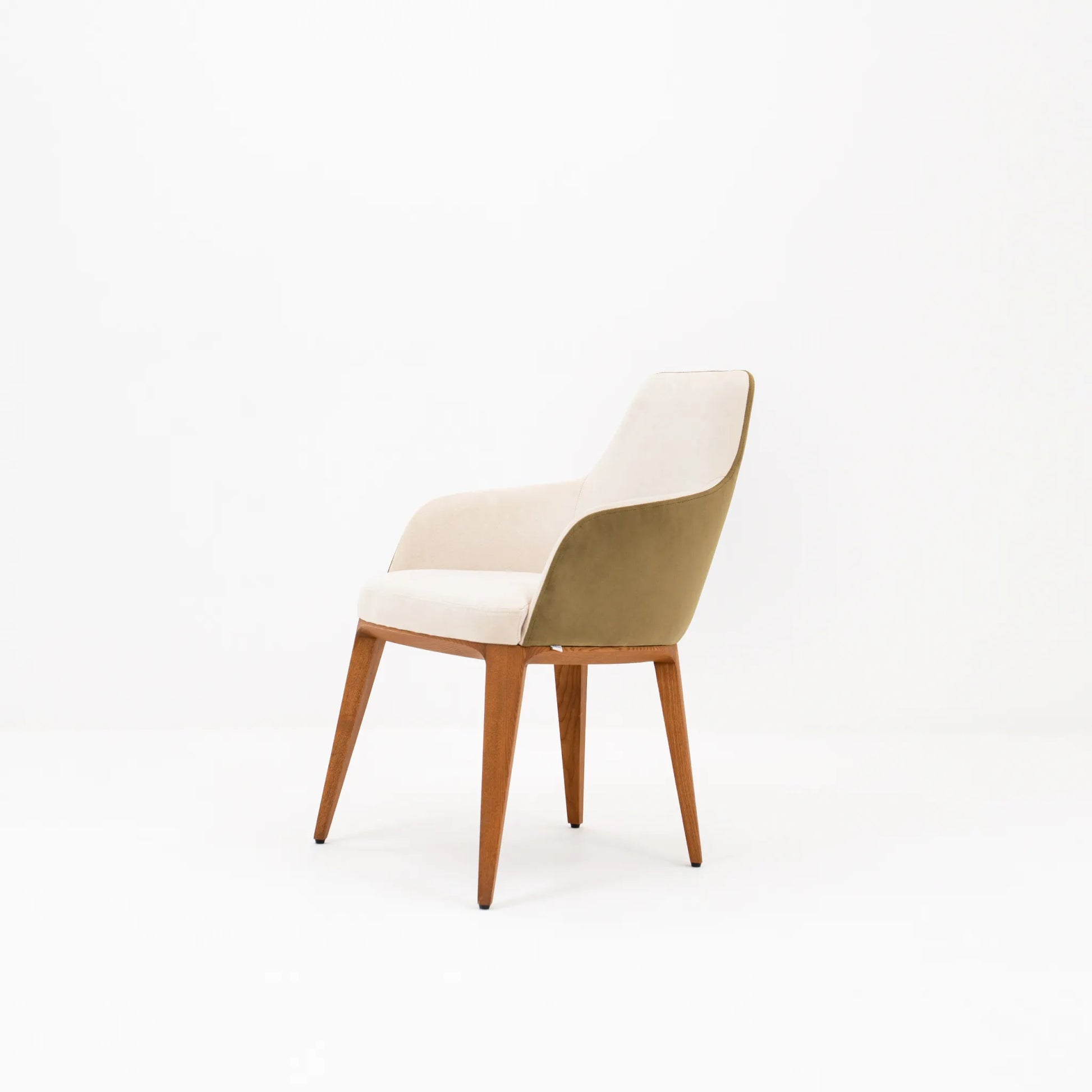 AGATHA CHAIR