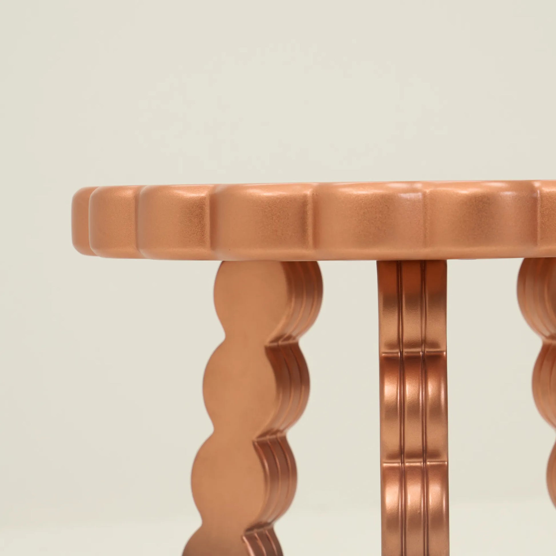 BISCOFF SIDE TABLE | OMBRE