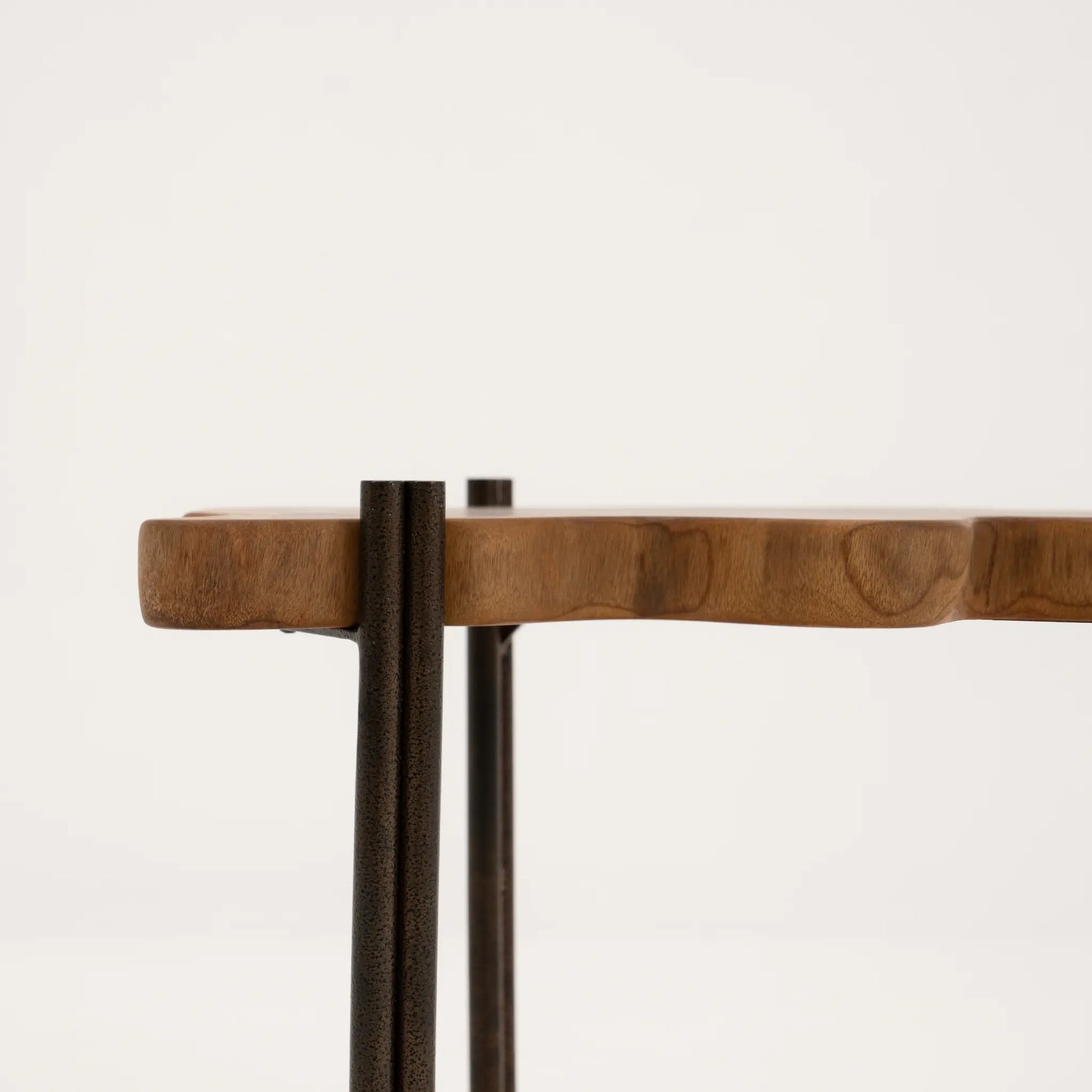 BOGOTA SIDE TABLE | PRIMO