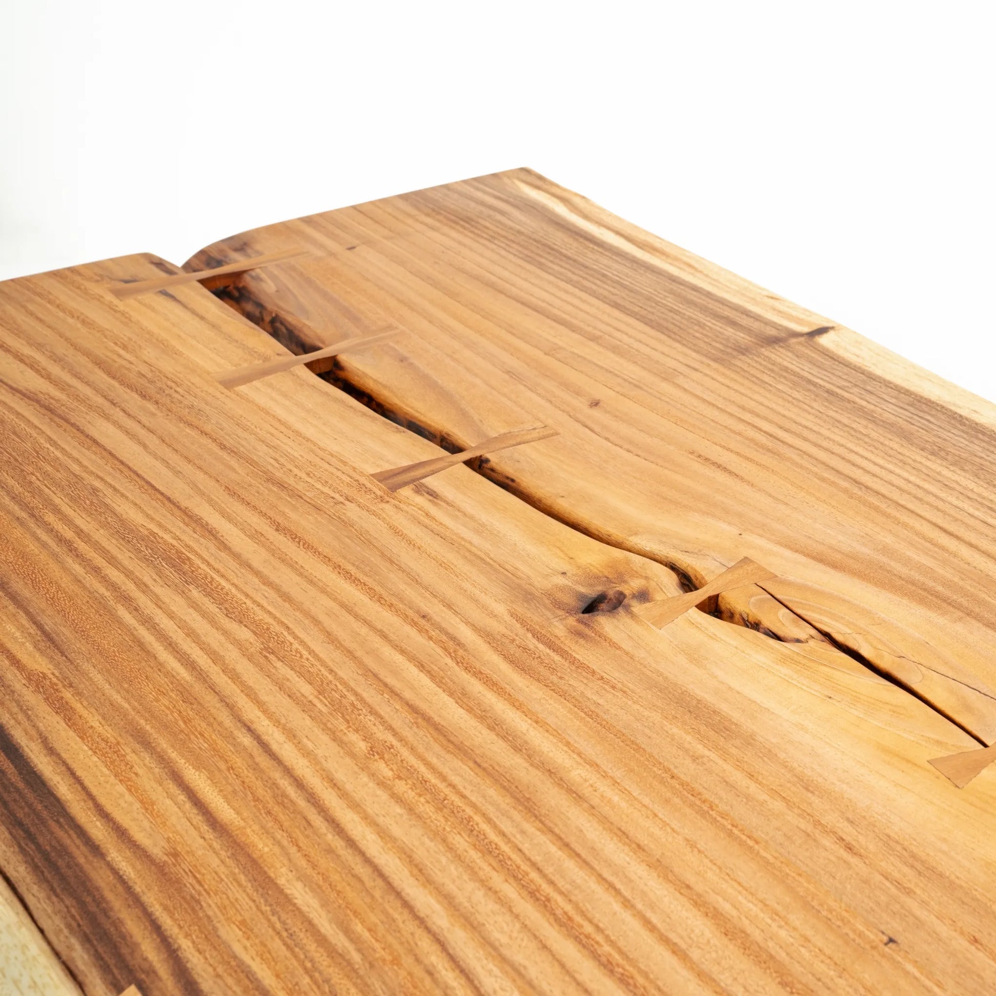 FLORENCE DINING TABLE