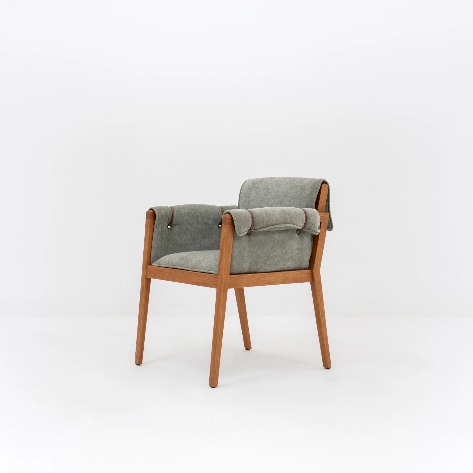LASSO CHAIR