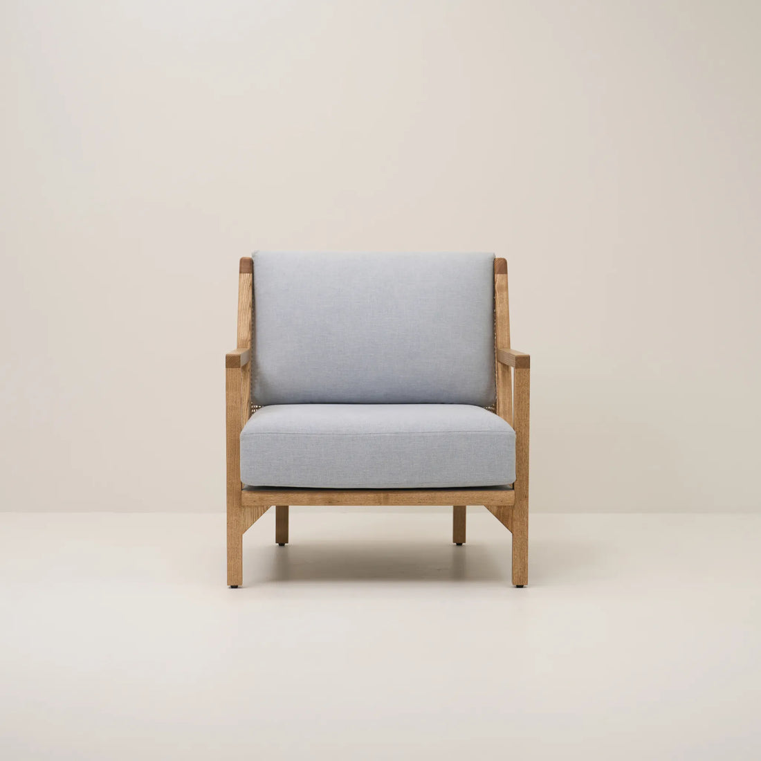 LIMA LOUNGE CHAIR