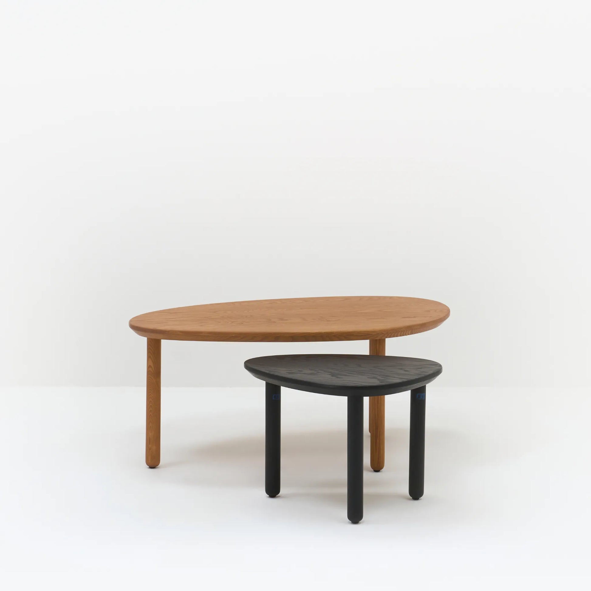 OVOID NESTING COFFEE TABLE