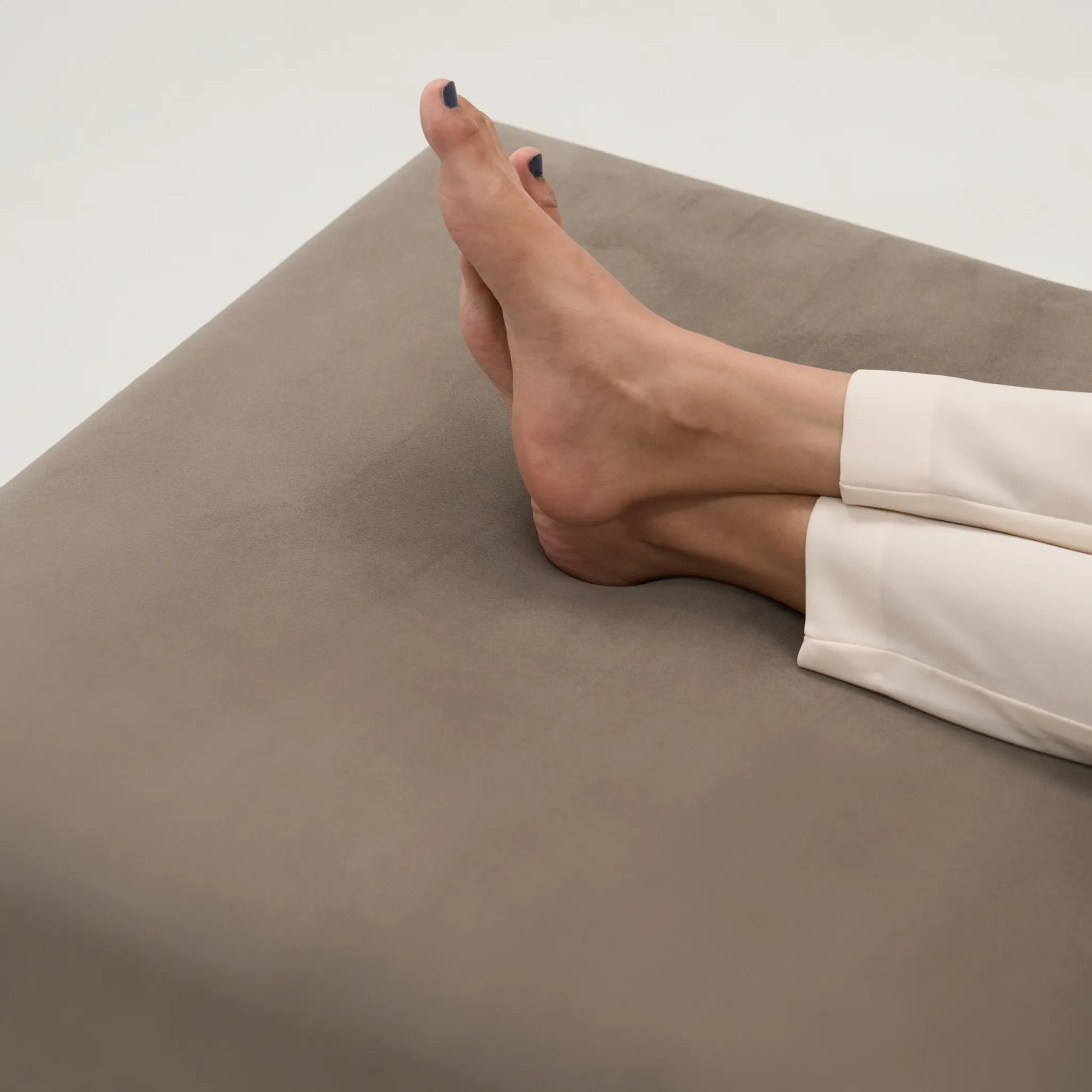 PABLO FOOTSTOOL
