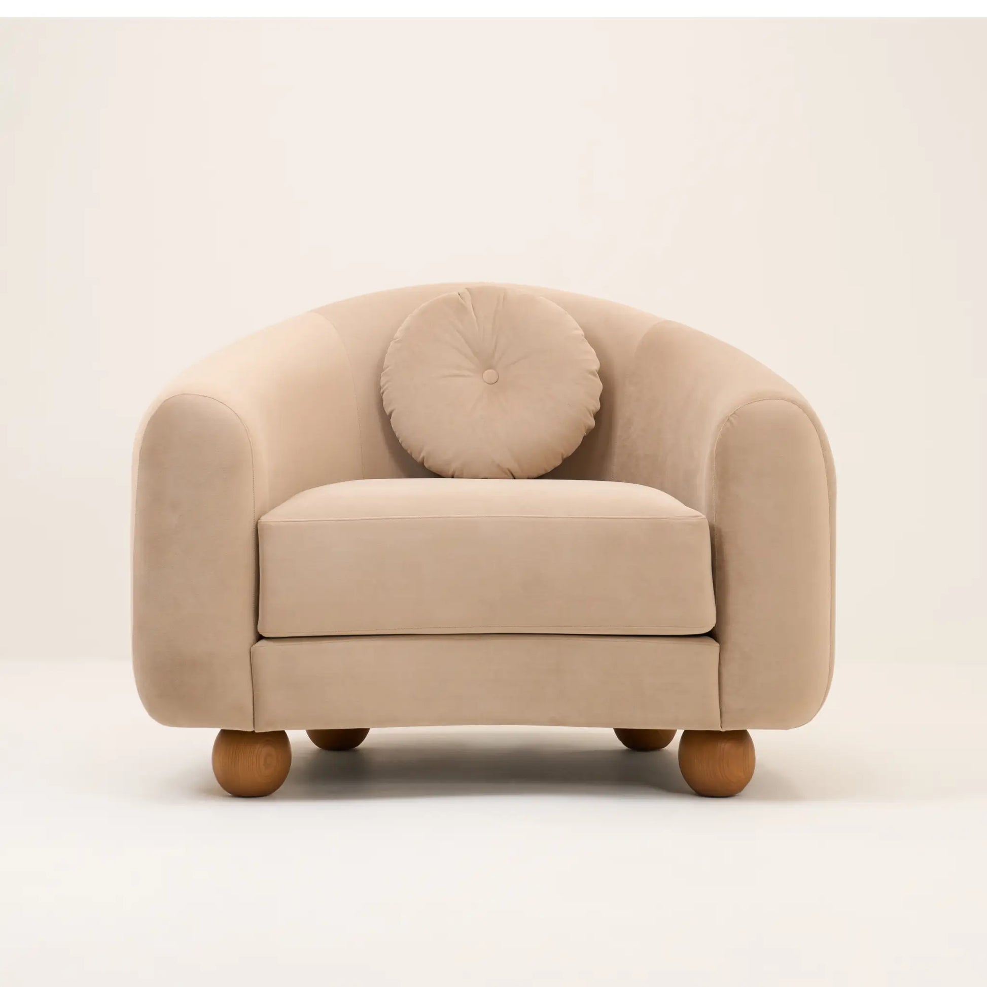 PEBBLE LOUNGE CHAIR