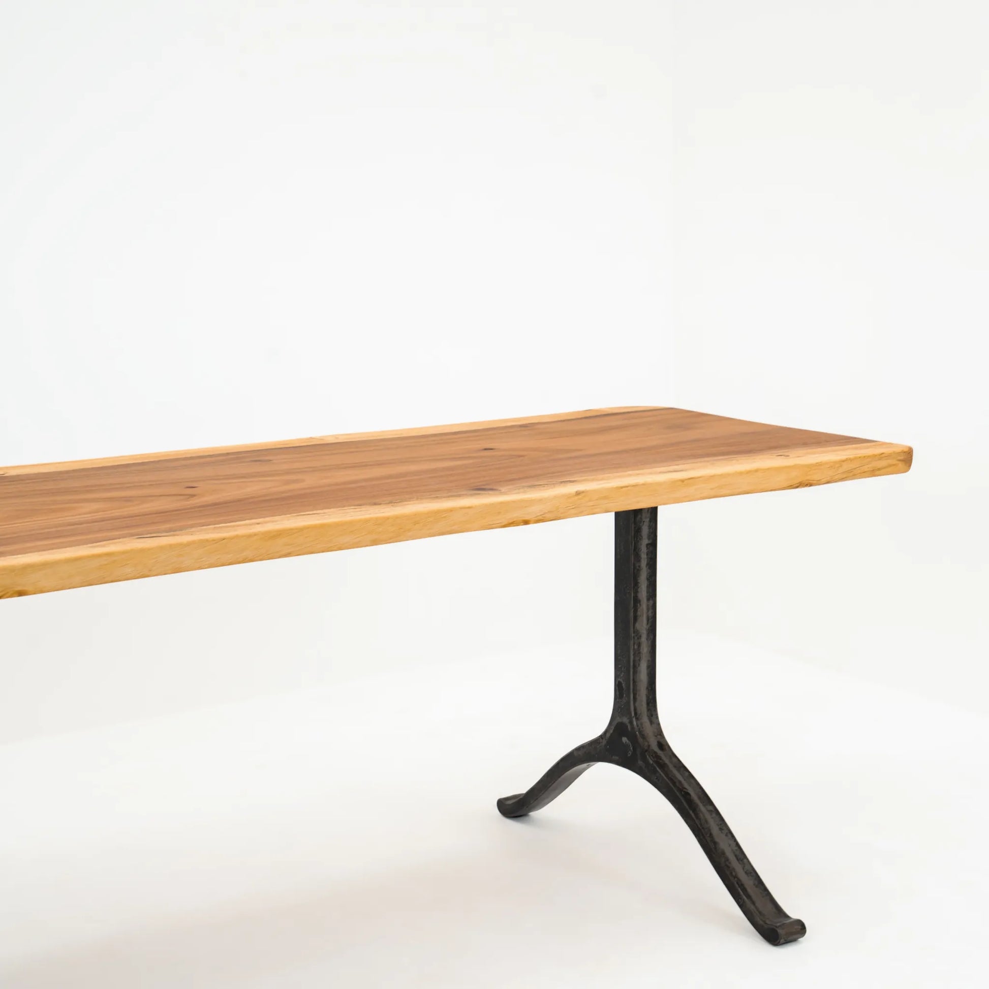 PRANCE DINING TABLE
