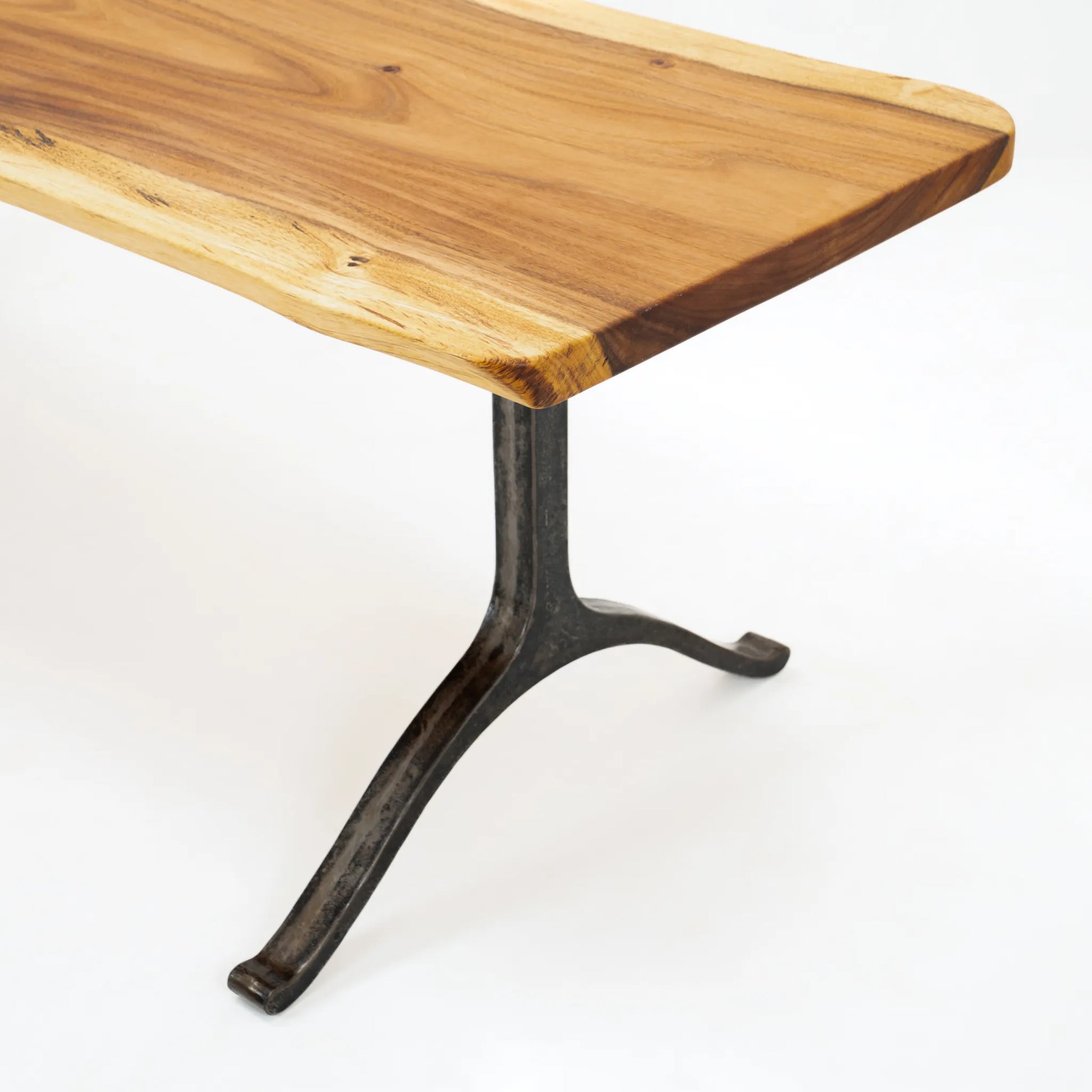 PRANCE DINING TABLE