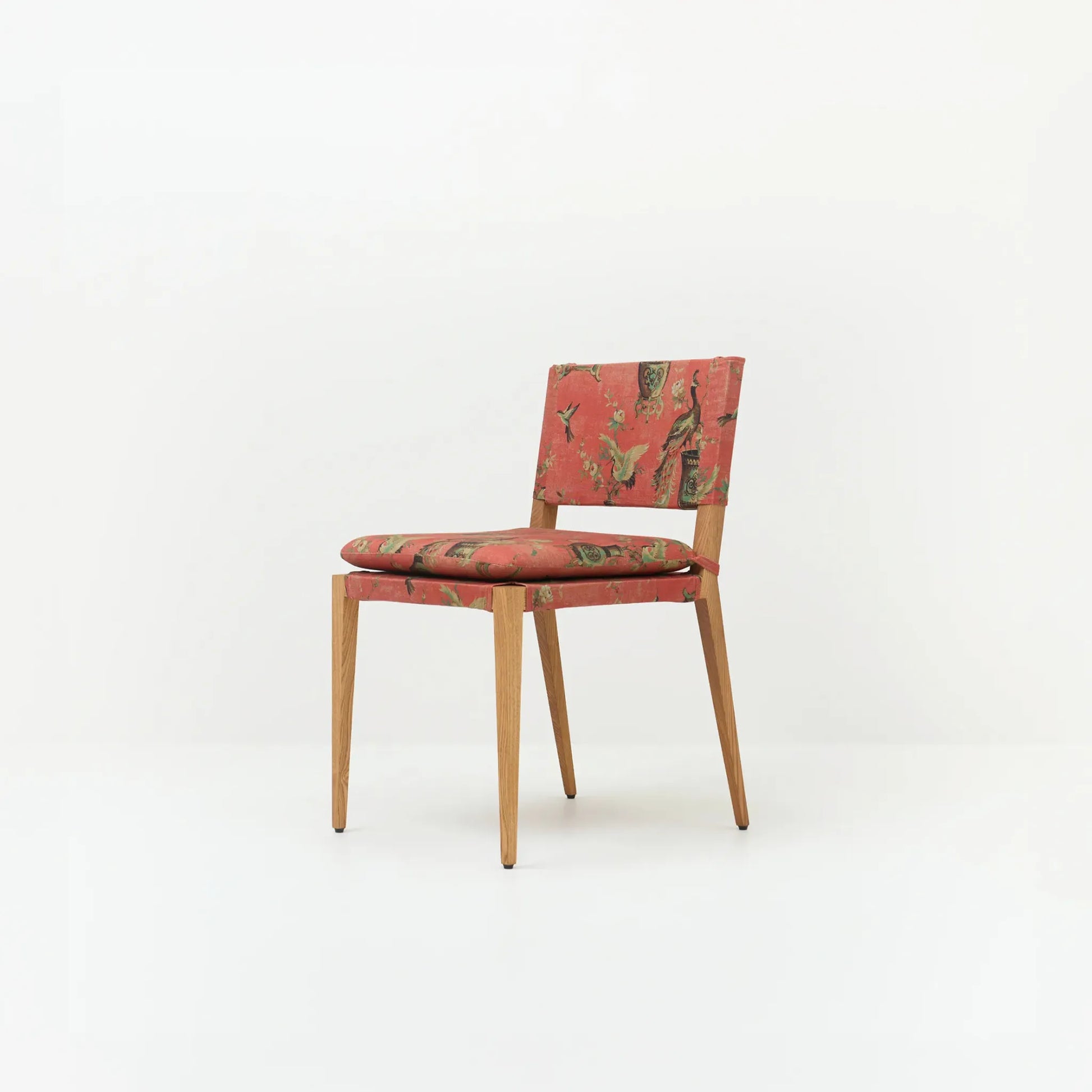 YANA CHAIR
