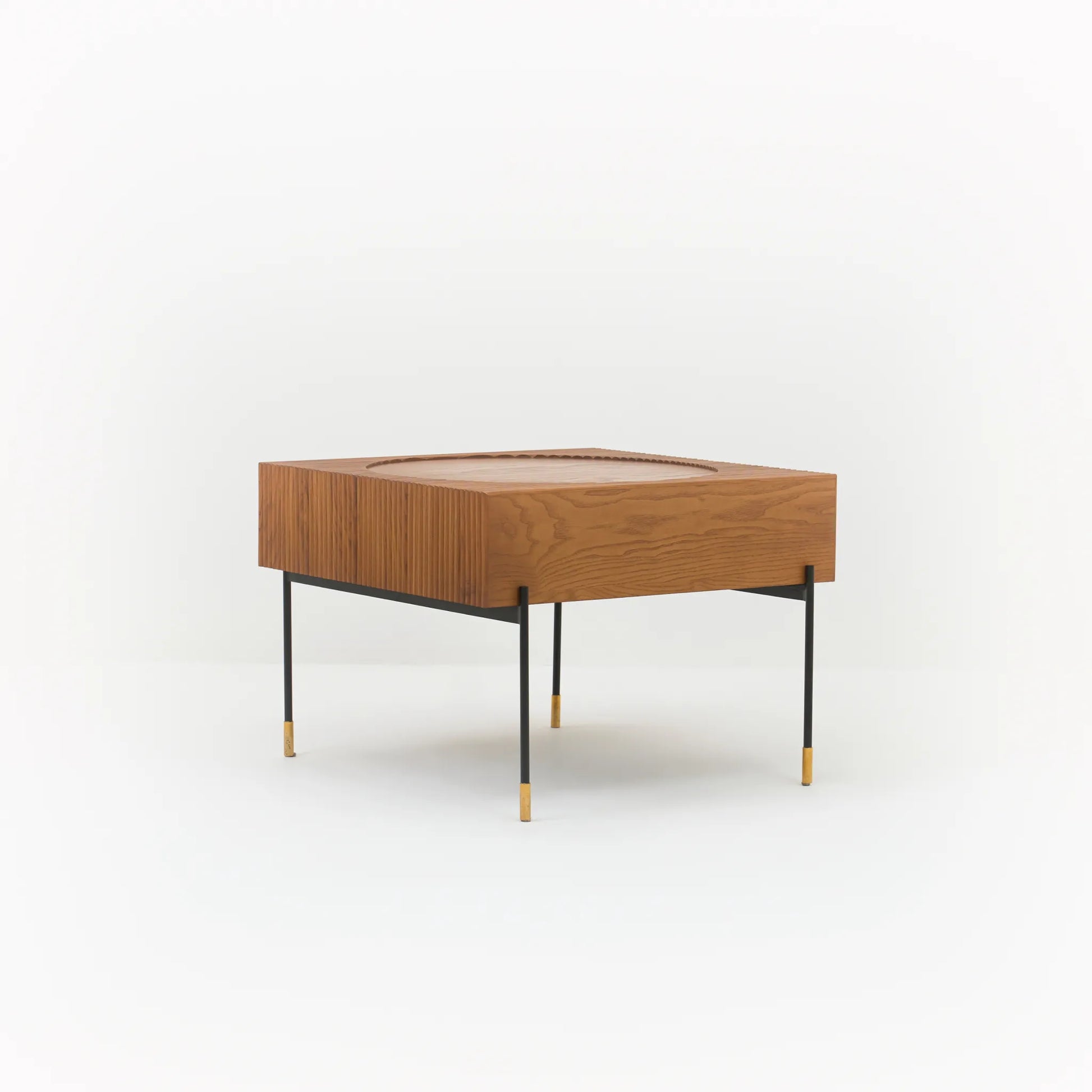 TREBLE COFFEE TABLE