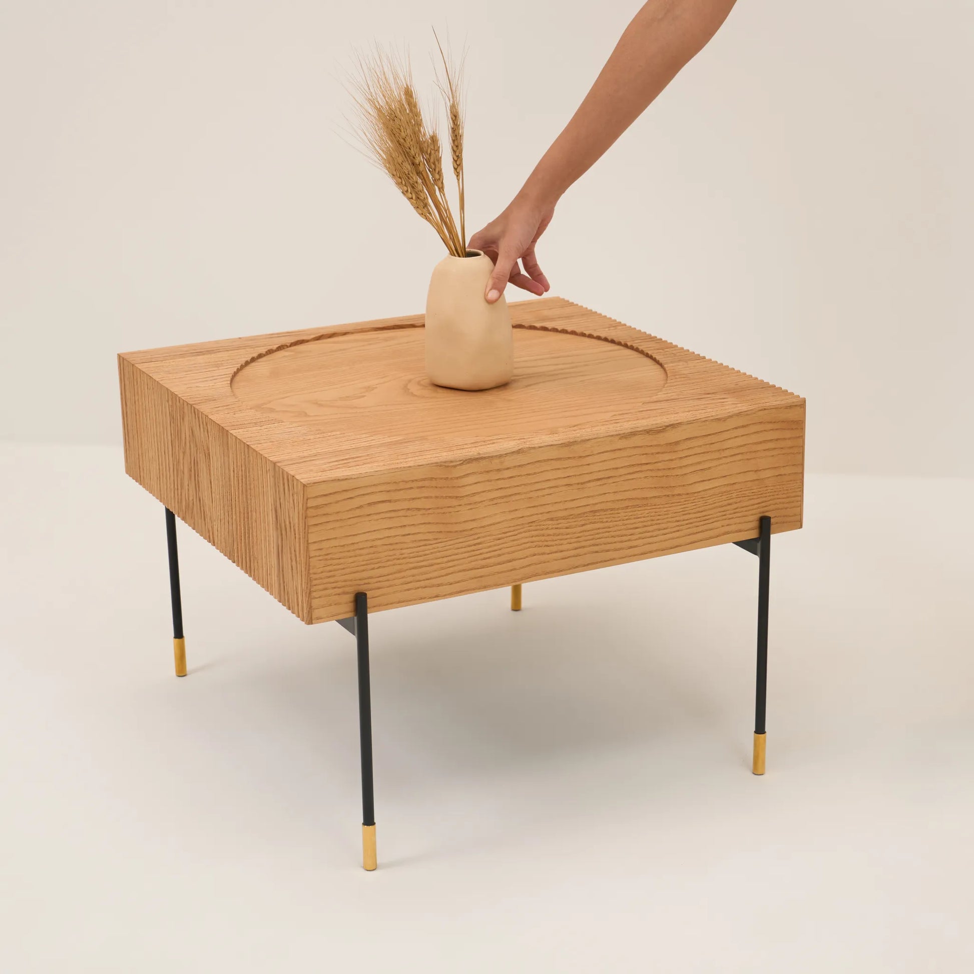 TREBLE COFFEE TABLE