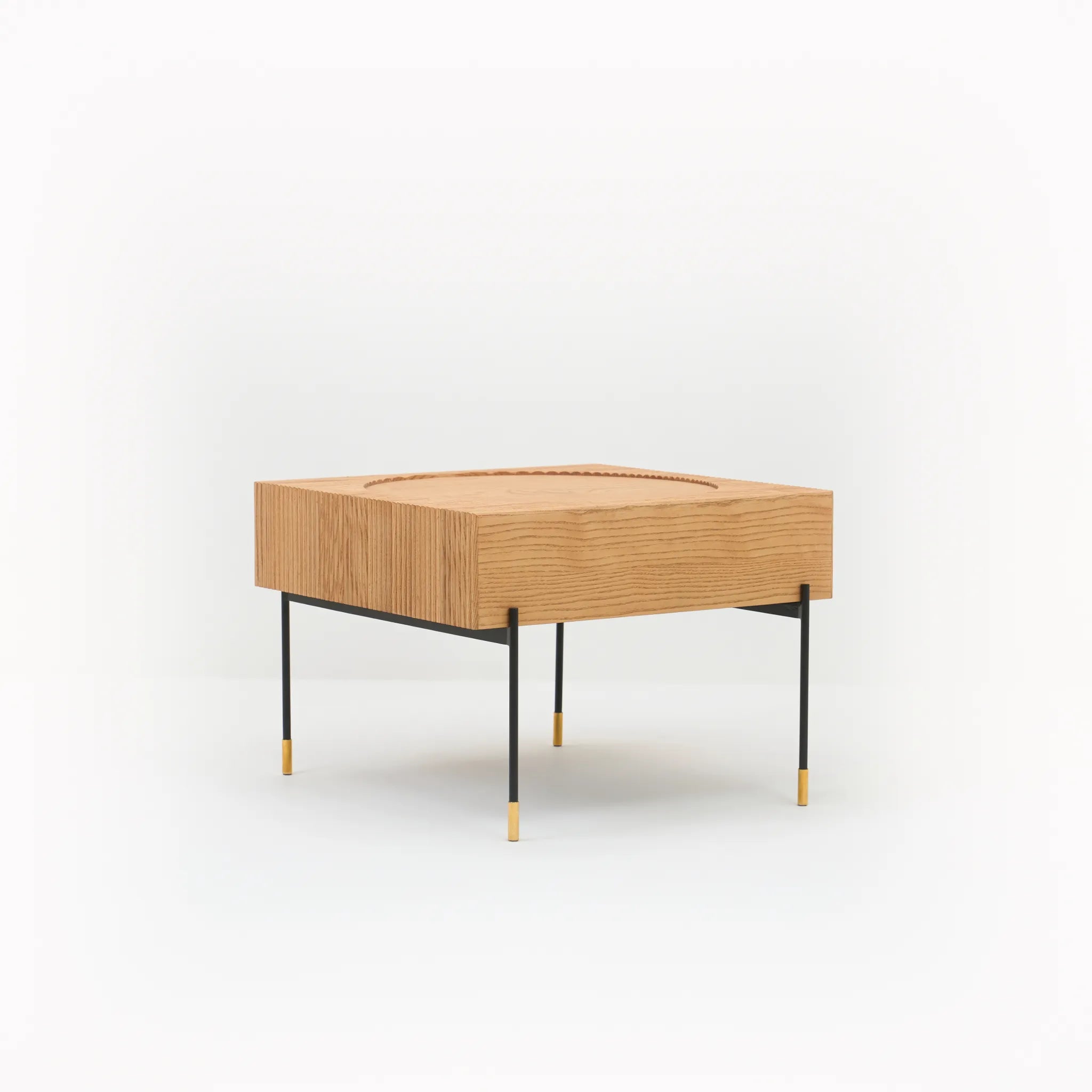 TREBLE COFFEE TABLE
