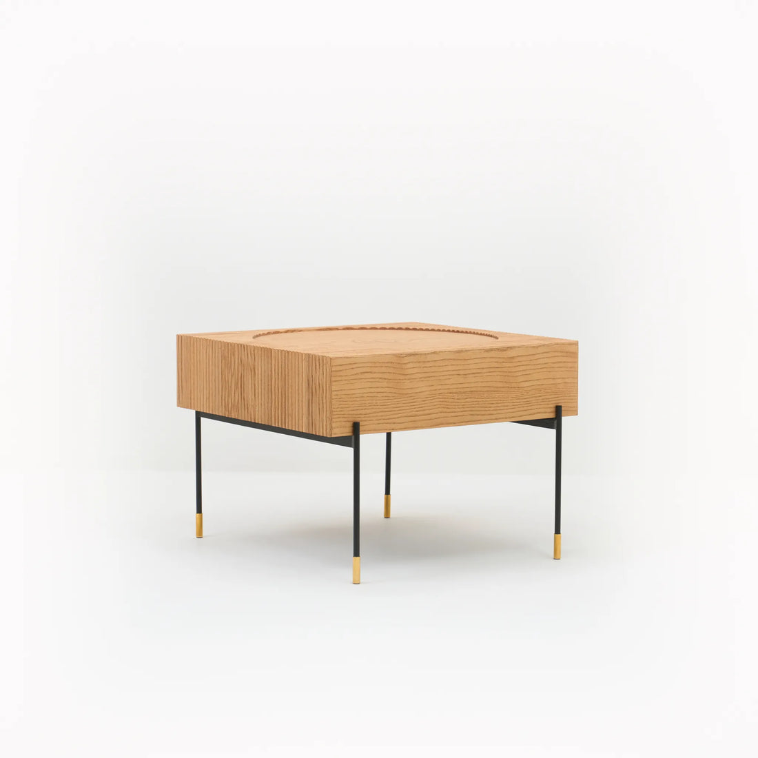 TREBLE COFFEE TABLE