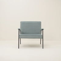 ZEPLIN LOUNGE CHAIR