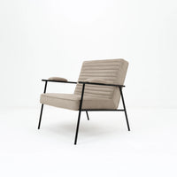 ZEPLIN LOUNGE CHAIR