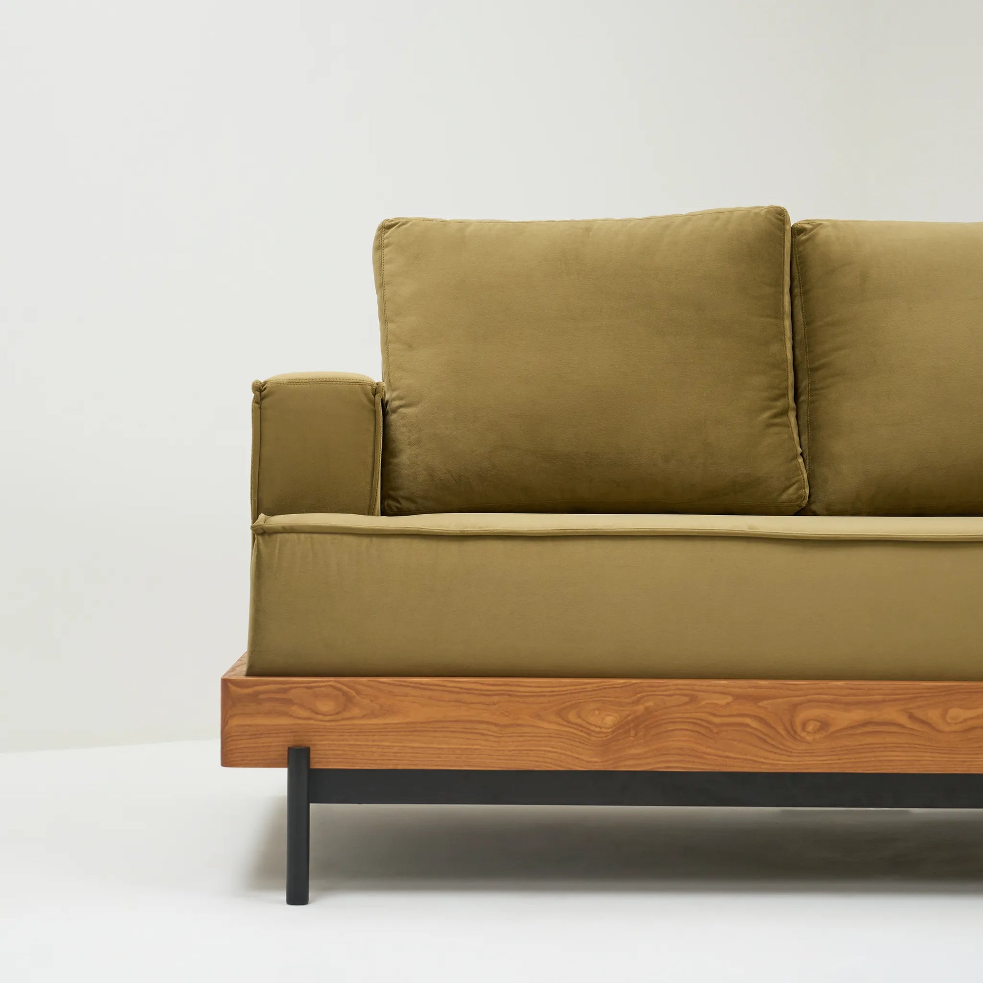 RAYA | 3 SEATER SOFA