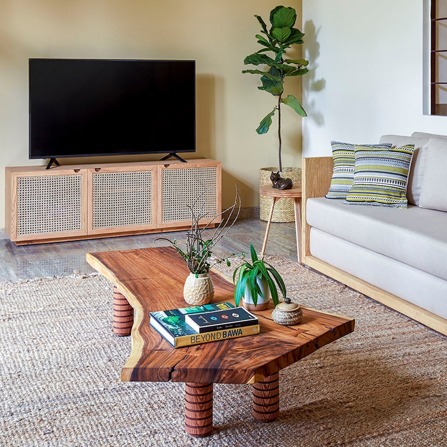 CECIL CONSOLE