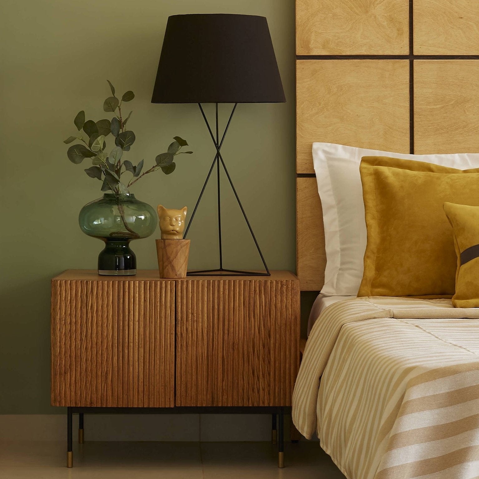FORTE SIDE TABLE