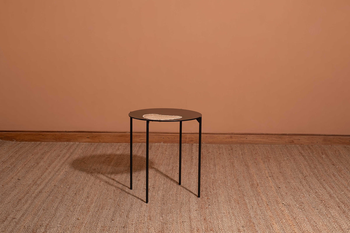 MOBO CIRCLE SIDE TABLE