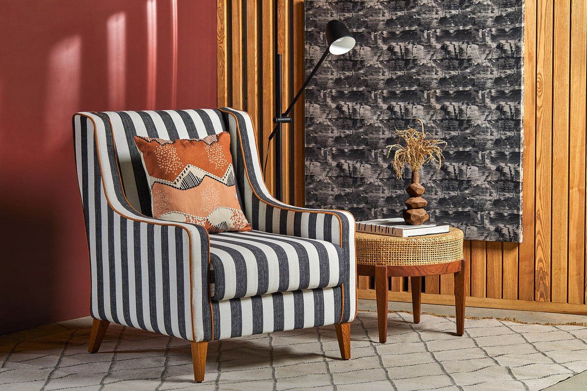 TEA LOUNGE CHAIR